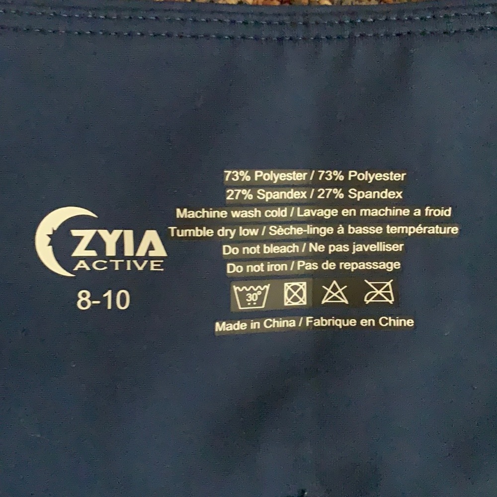 NWOT Zyia Active Crop Legging